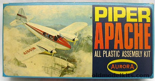 Aurora 1/64 Piper Apache, 280 plastic model kit